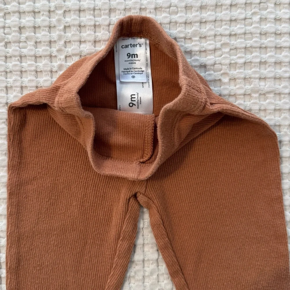 Carter’s Ribbed Knit Long Sleeve Snap Front Top & Pant Set 9m Brown